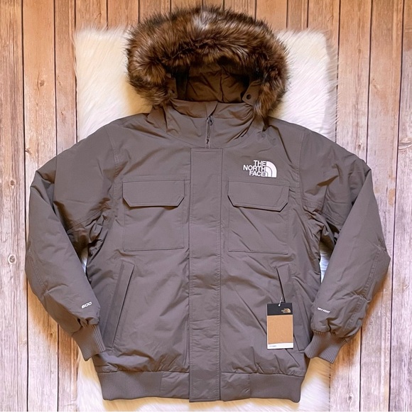 The North Face Men’s McMurdo Bomber Jacket In Falcon Brown - Picture 2 of 9